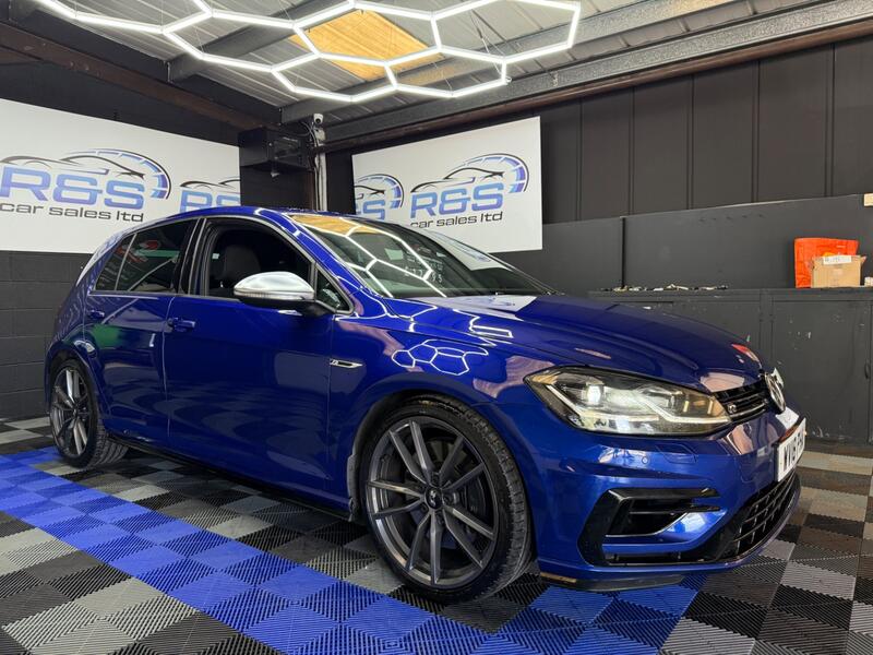 VOLKSWAGEN GOLF 2.0 TSI R