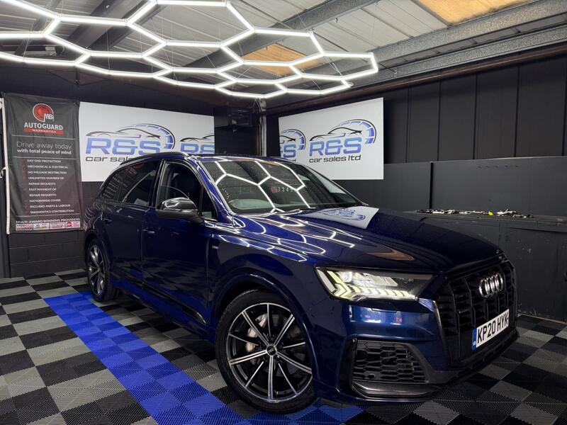AUDI Q7 3.0 TDI V6 50 Black Edition